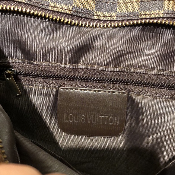 Louis Vuitton Paris Lap Top Bag - Picture 6 of 8